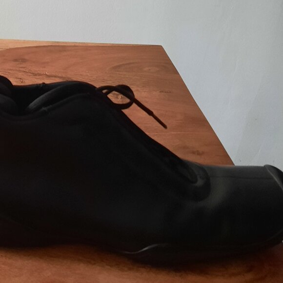 Vintage '90s Prada Men's shoes MINT CONDITION! - Picture 11 of 11